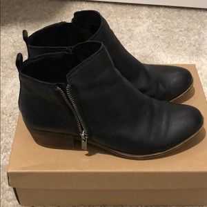 Lucky Brand black ankle boots size 9
